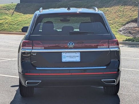 New 2026 Volkswagen Atlas SE image 5