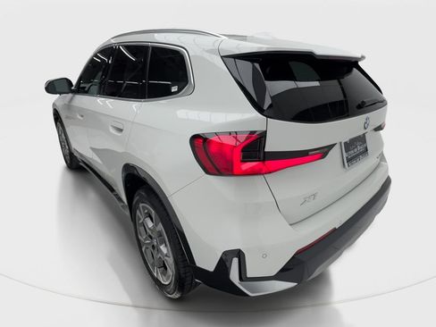 Used 2025 BMW X1 xDrive28i AWD/4WD image 14
