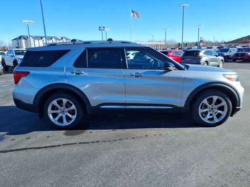 Used 2020 Ford Explorer Platinum w/ Premium Technology Package image 7
