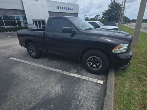 Used 2018 RAM 1500 Express RWD image 5