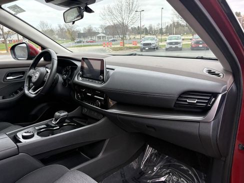 Used 2021 Nissan Rogue SV AWD/4WD image 22