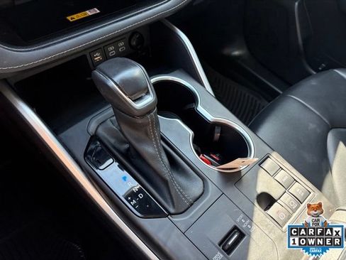 Used 2023 Toyota Highlander XLE FWD image 20