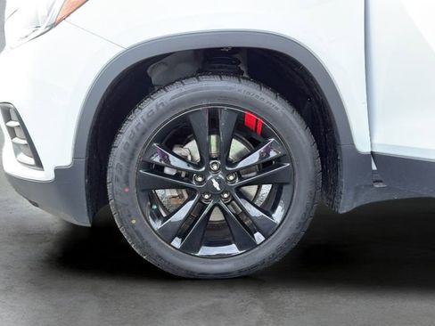 Used 2020 Chevrolet Trax LT w/ Redline Edition image 34