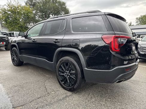 Used 2022 GMC Acadia SLT w/ Elevation Edition image 8