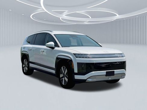 New 2026 Hyundai Ioniq 9 SEL image 11