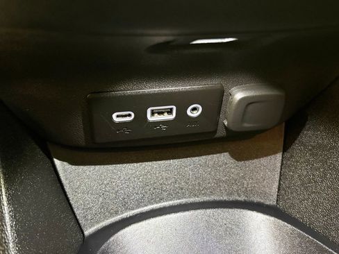 Used 2024 Chevrolet Malibu LS image 31