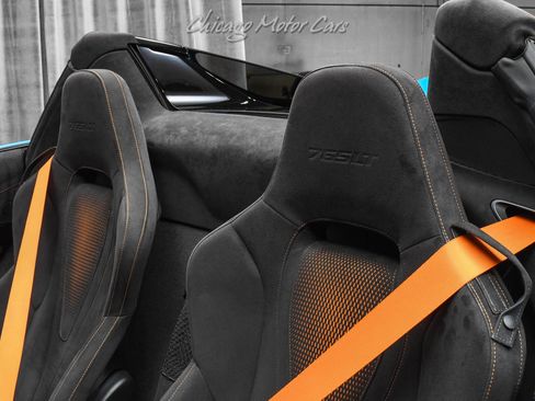 Used 2022 McLaren 765LT image 22