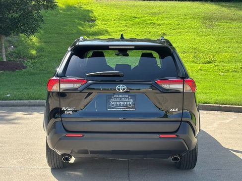 Used 2023 Toyota RAV4 XLE FWD image 6