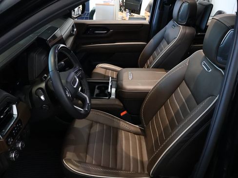 Used 2026 GMC Yukon Denali Ultimate AWD/4WD image 15