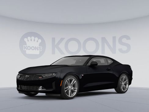 Used 2022 Chevrolet Camaro LT RWD image 1