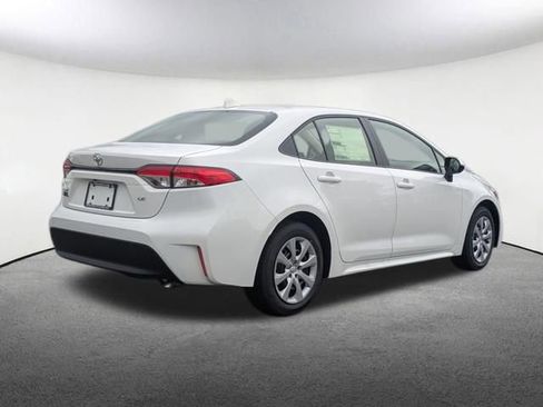 New 2026 Toyota Corolla LE FWD image 4