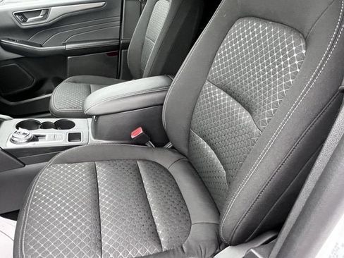 New 2025 Ford Escape Active w/ Tech Pack #1 FWD image 17