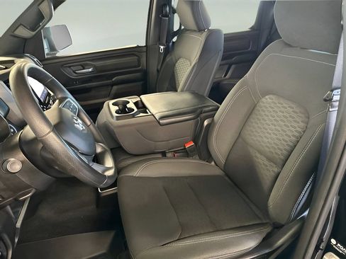 Used 2025 RAM 1500 Warlock AWD/4WD image 29