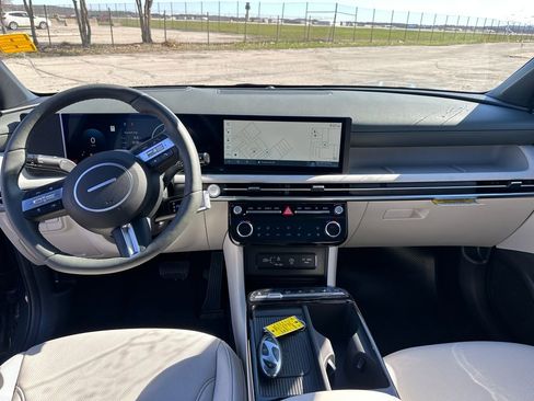 New 2026 Hyundai Tucson Limited AWD/4WD image 17