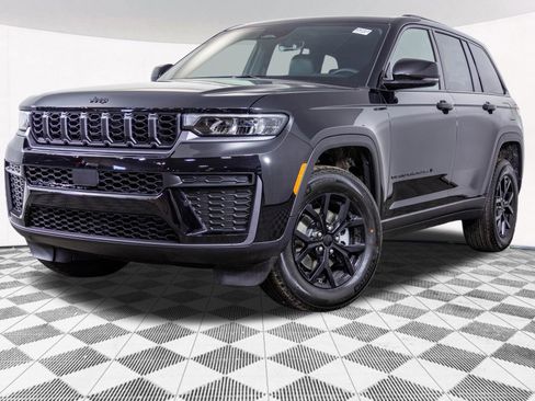 New 2026 Jeep Grand Cherokee Altitude AWD/4WD image 2