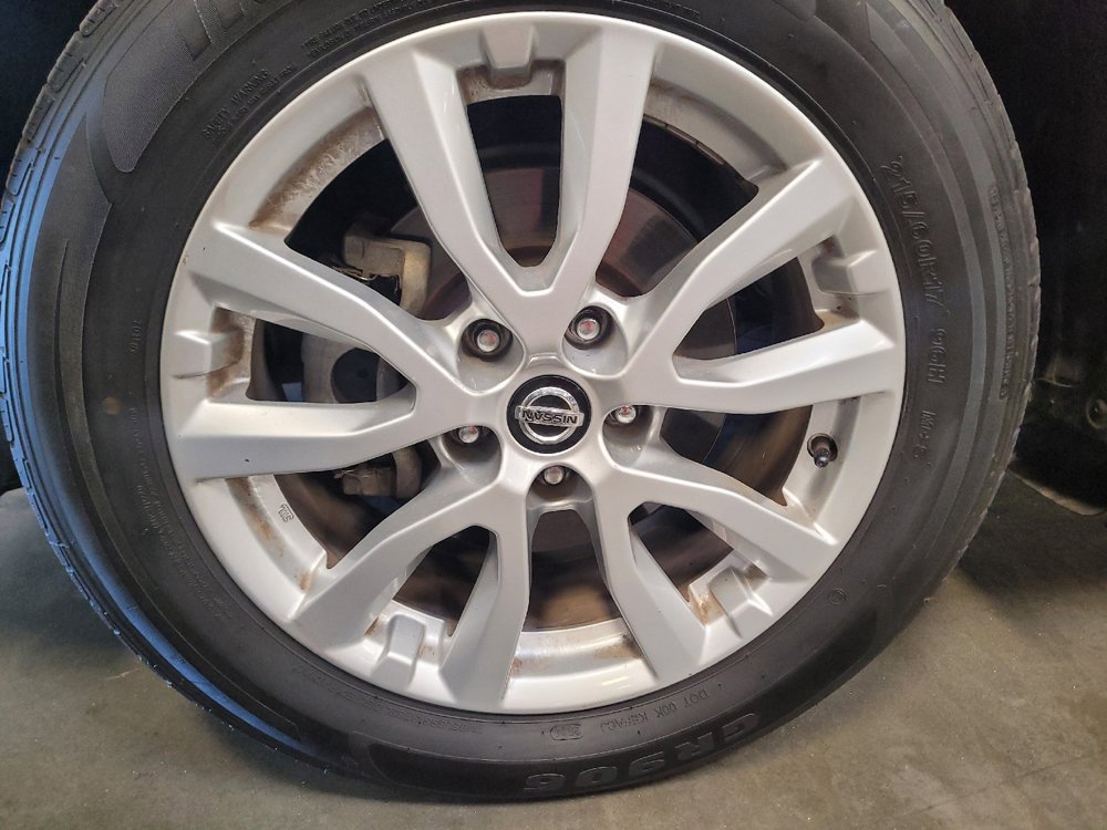Used 2018 Nissan Rogue Sport S w/ S Appearance Package FWD image 31