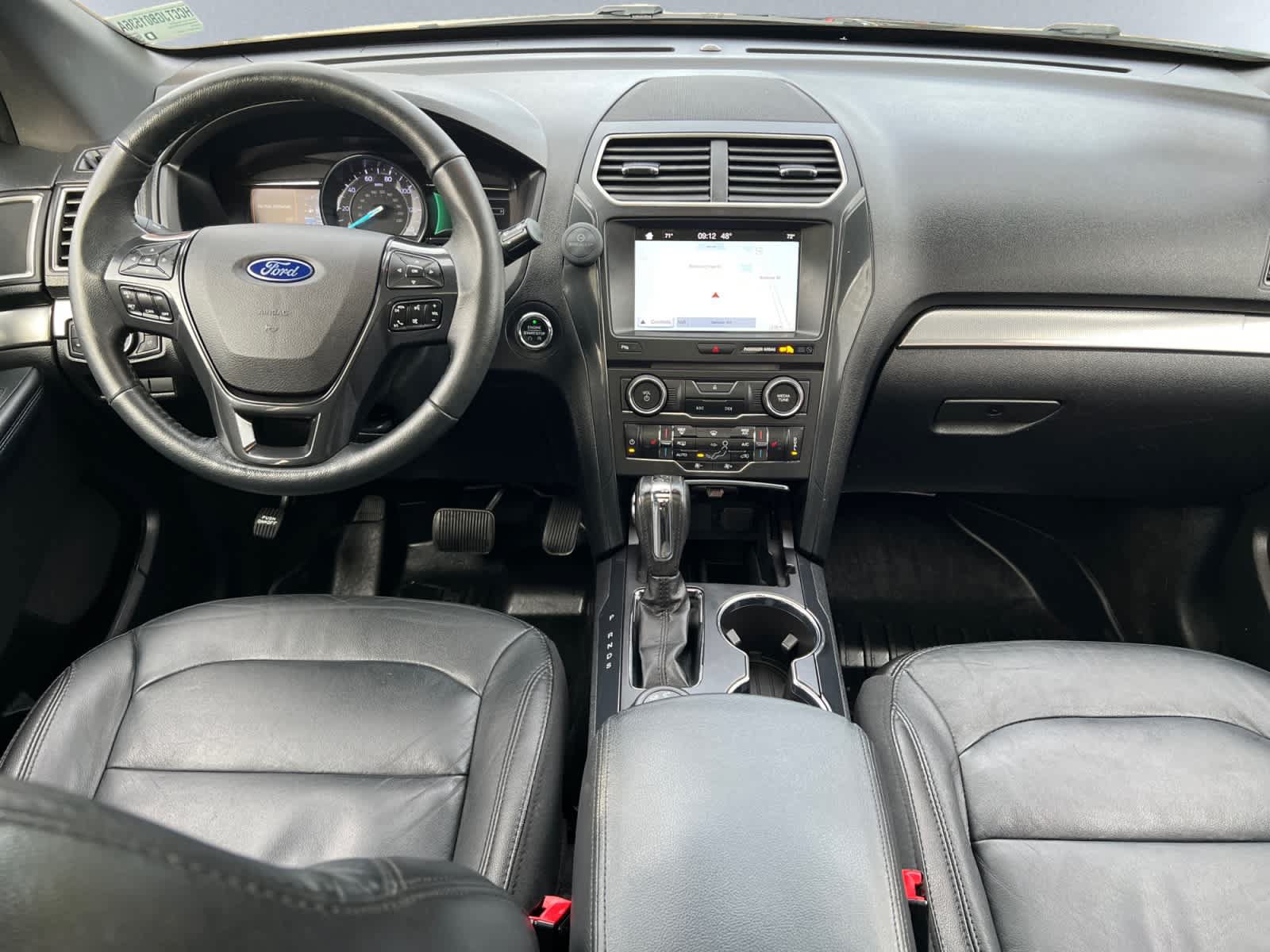 Used 2018 Ford Explorer XLT w/ Equipment Group 202A AWD/4WD image 8