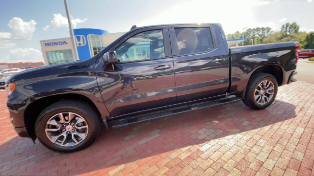 Used 2024 Chevrolet Silverado 1500 RST w/ Convenience Package II AWD/4WD image 6