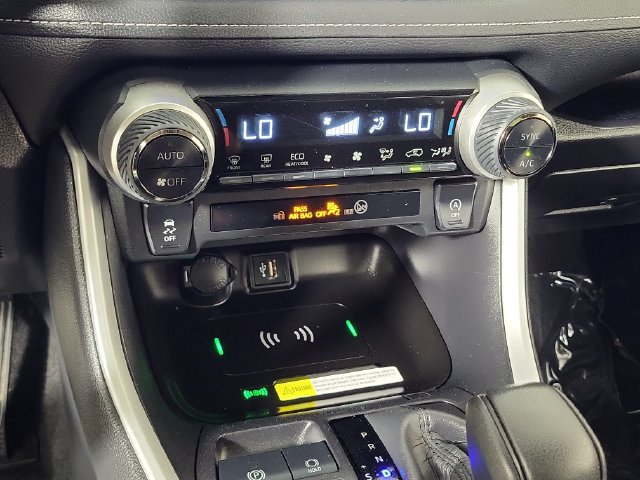 Used 2024 Toyota RAV4 XLE w/ Convenience Package FWD image 30