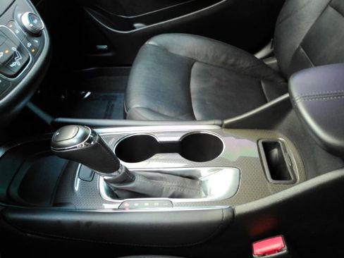 Used 2016 Chevrolet Malibu LT w/ Leather Package image 43