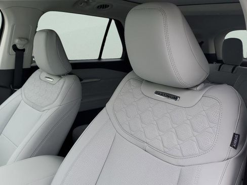 New 2026 Ford Explorer Platinum w/ LUX Leather Package image 15