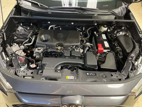 Certified 2025 Toyota RAV4 XLE AWD/4WD image 3