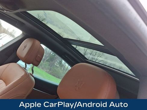 Used 2020 Maserati Levante image 20