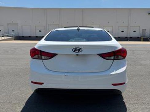 Used 2014 Hyundai Elantra Limited w/ Option Group 03 FWD image 5