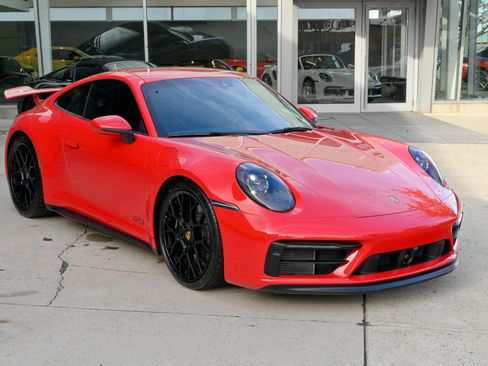 Used 2022 Porsche 911 Carrera GTS image 3