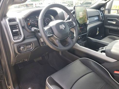 New 2025 RAM 3500 Laramie AWD/4WD image 16