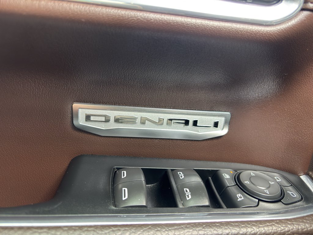 Used 2024 GMC Sierra 1500 Denali AWD/4WD image 17