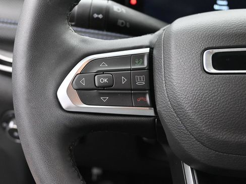 Used 2025 Jeep Compass Limited w/ High Altitude Package AWD/4WD image 32