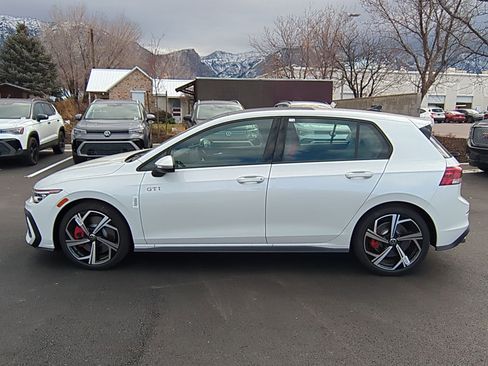 New 2026 Volkswagen GTI SE image 9