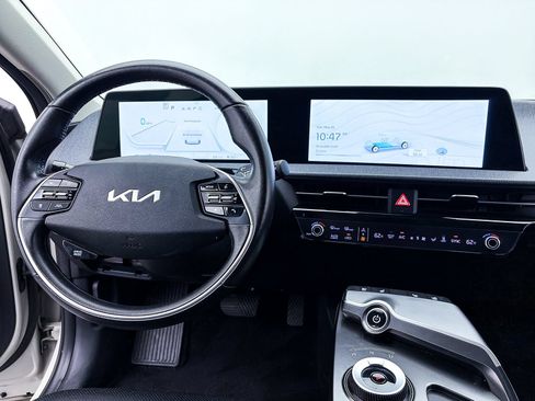 Used 2023 Kia EV6 Wind RWD image 4
