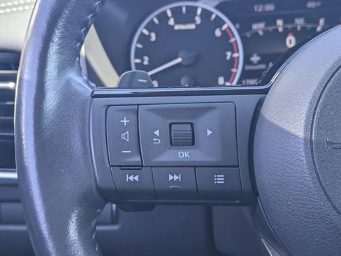 Used 2023 Nissan Rogue SL w/ SL Premium Package image 26