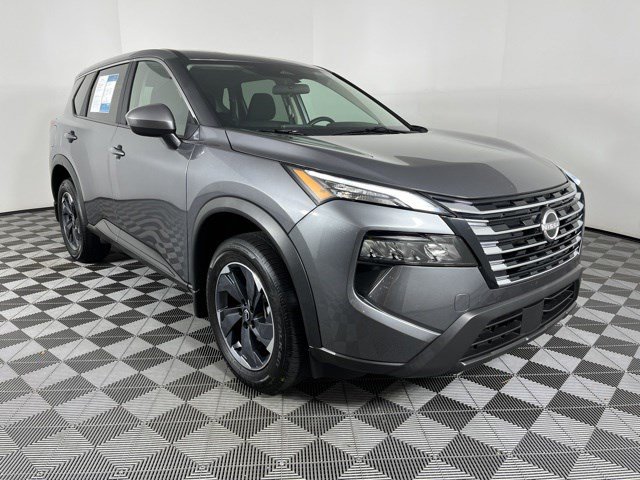 Used 2026 Nissan Rogue SV FWD image 2