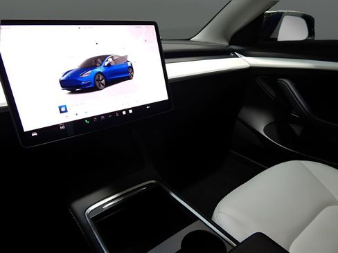 Used 2022 Tesla Model 3 Long Range image 19