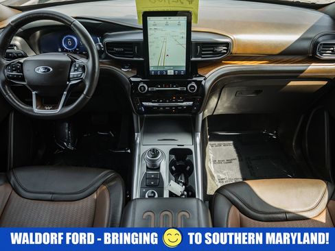 Used 2022 Ford Explorer King Ranch image 25