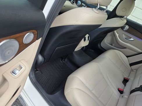 Used 2021 Mercedes-Benz C 300 4MATIC Sedan image 28