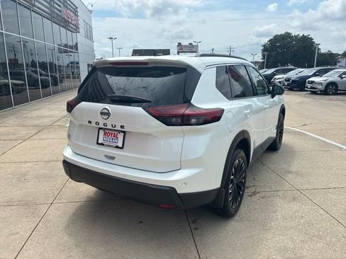 Used 2026 Nissan Rogue Dark Armor FWD image 7