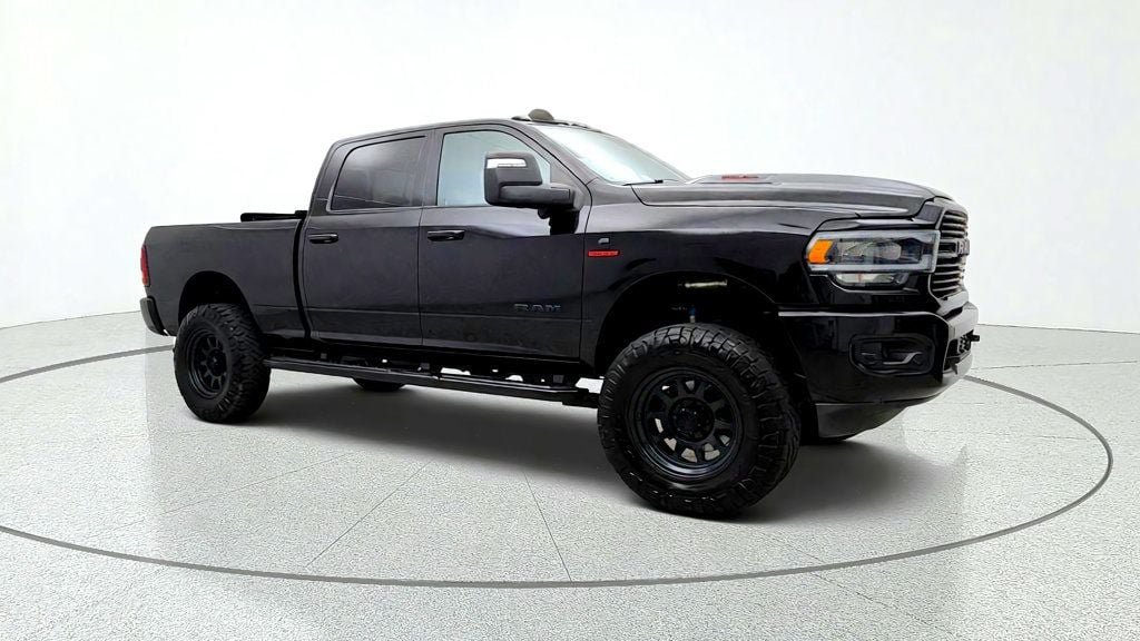 Used 2023 RAM 2500 Laramie AWD/4WD image 3