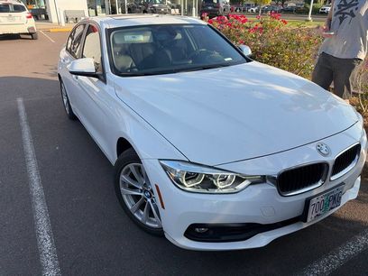 Used 2018 BMW 320i Sedan w/ Convenience Package