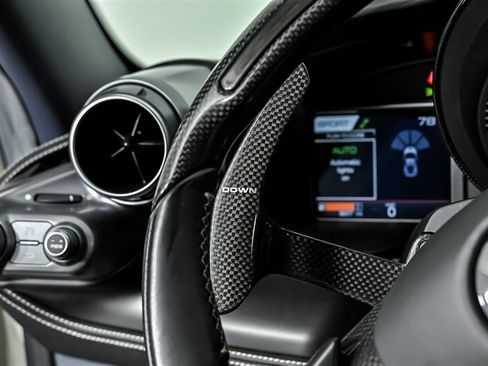 Used 2021 Ferrari F8 Tributo RWD image 33
