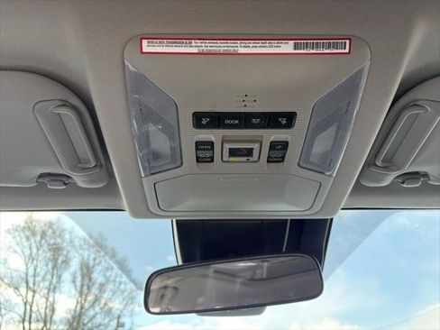 Certified 2021 Toyota RAV4 XLE w/ Convenience Package AWD/4WD image 8