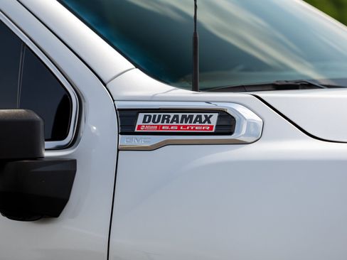 Used 2022 GMC Sierra 3500 Denali w/ Denali Ultimate Package AWD/4WD image 30
