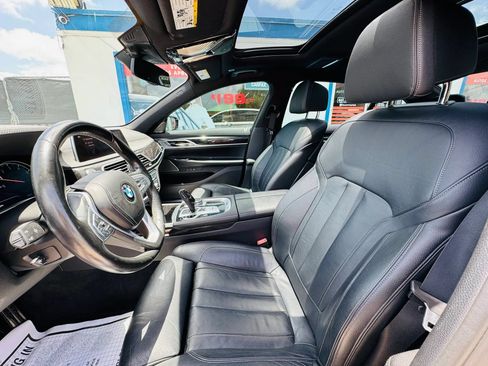 Used 2019 BMW 740i w/ M Sport Package RWD image 12