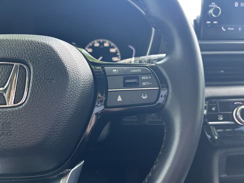 Certified 2025 Honda Pilot EX-L image 19