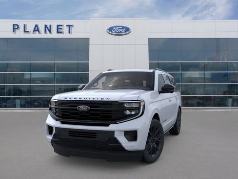 New 2026 Ford Expedition Platinum w/ Stealth Appearance Package AWD/4WD image 2