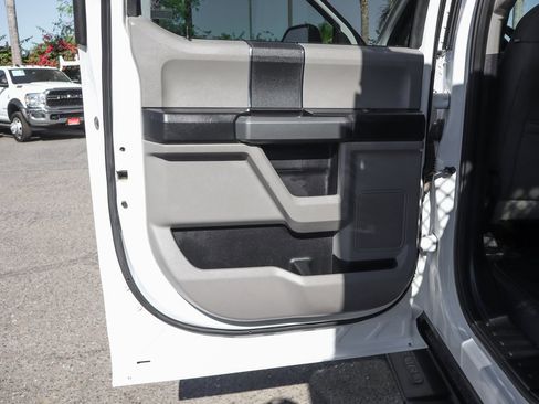 Used 2017 Ford F550 XLT image 42