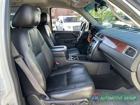 Used 2014 GMC Yukon XL SLT AWD/4WD image 11